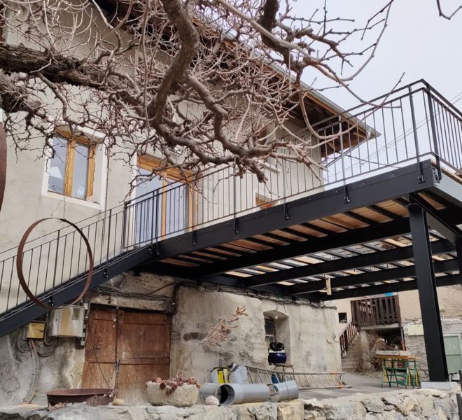 Terrasse Structure Metallique aux Orres